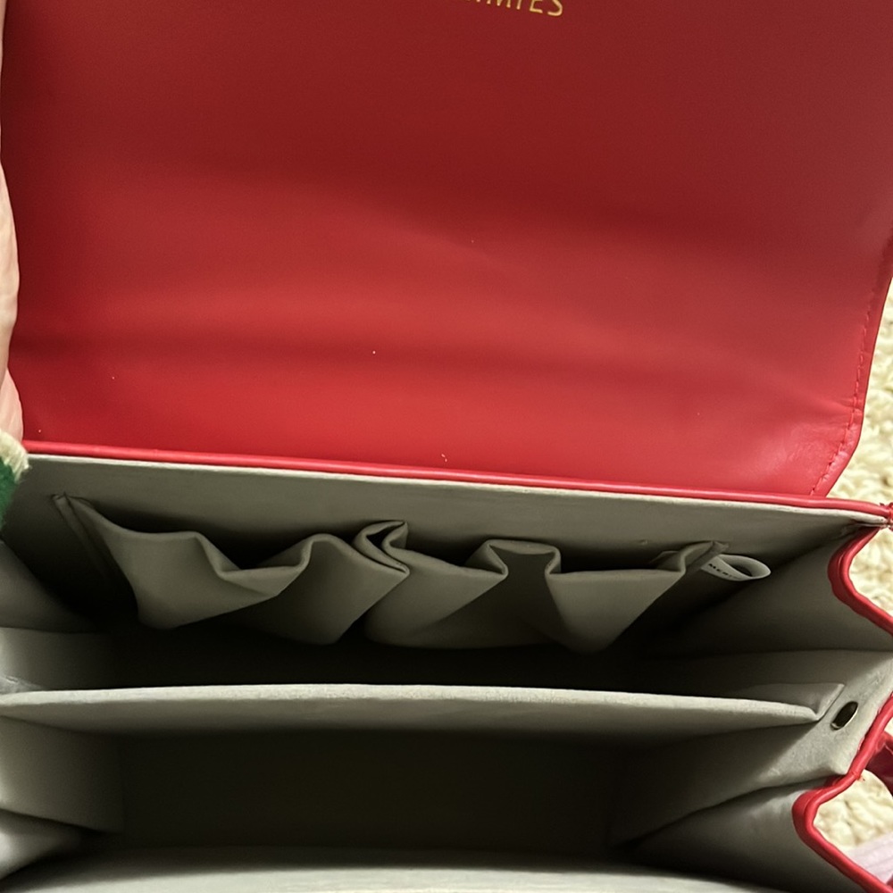 red fashion bag - Picture 8 of 10